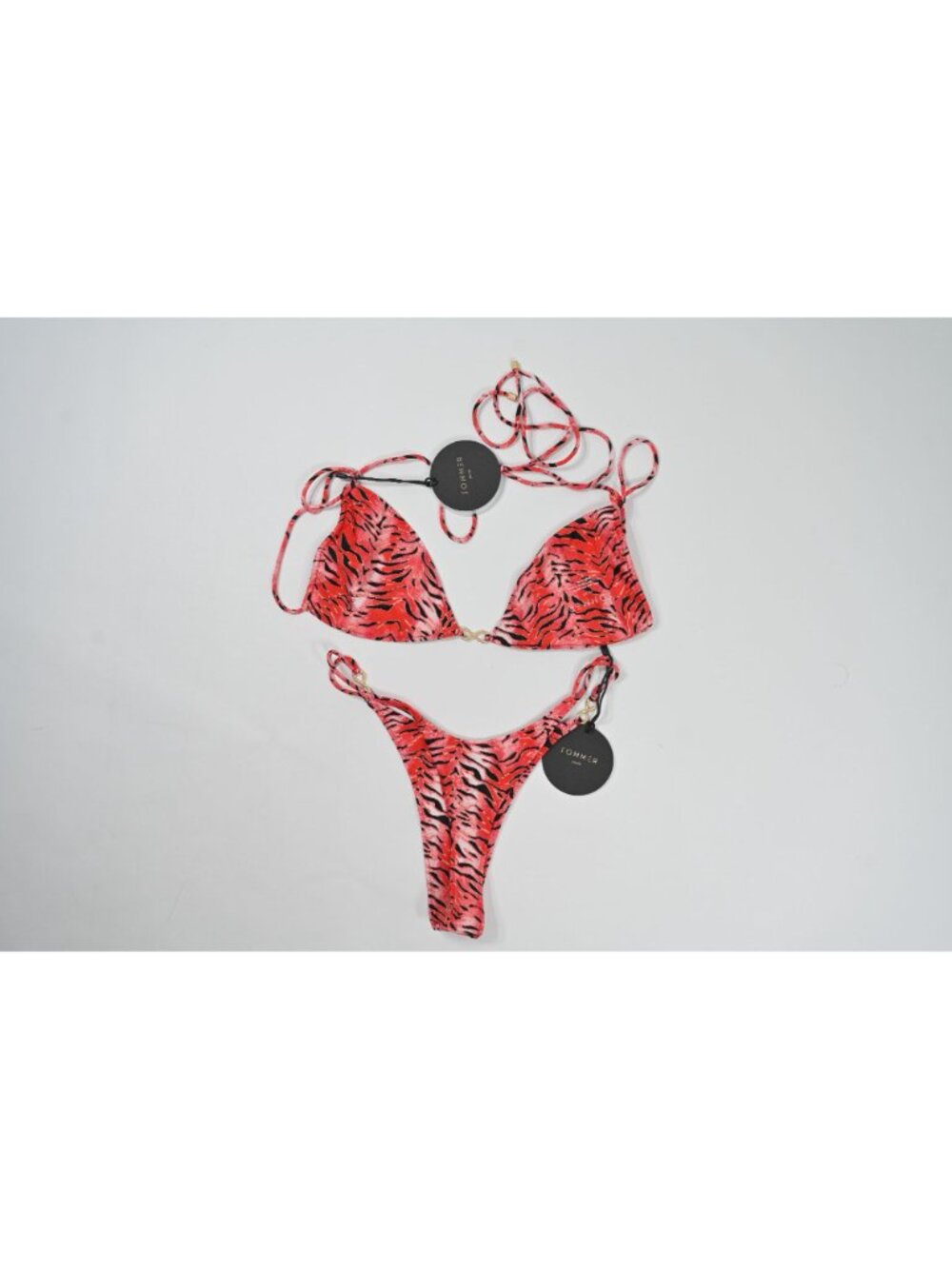 Sommer Swim Ella Infinity Bralette Top & Liora Bottoms Bikini in Inferna - Picture 2 of 3